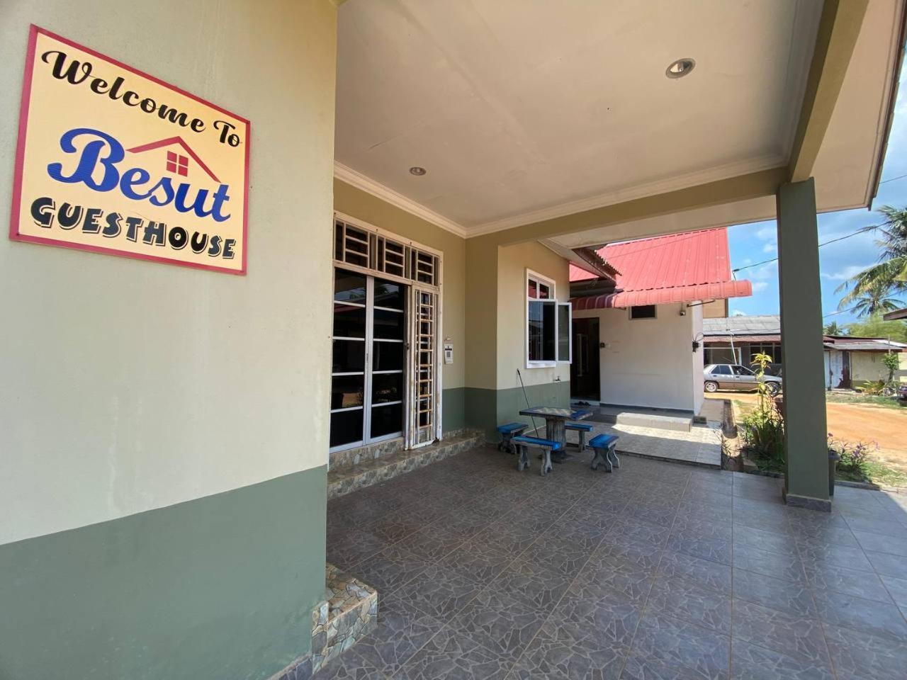 Besut Guesthouse Kampung Kuala Besut Exterior photo