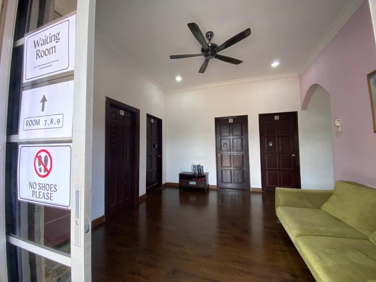 Besut Guesthouse Kampung Kuala Besut Exterior photo